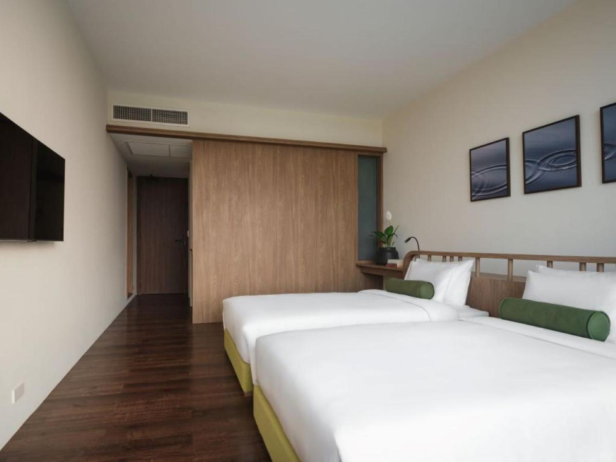 Neera Retreat Hotel Накхон Патом Екстериор снимка
