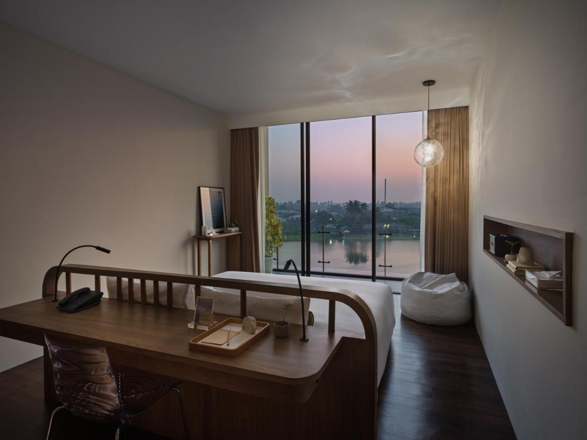 Neera Retreat Hotel Накхон Патом Екстериор снимка
