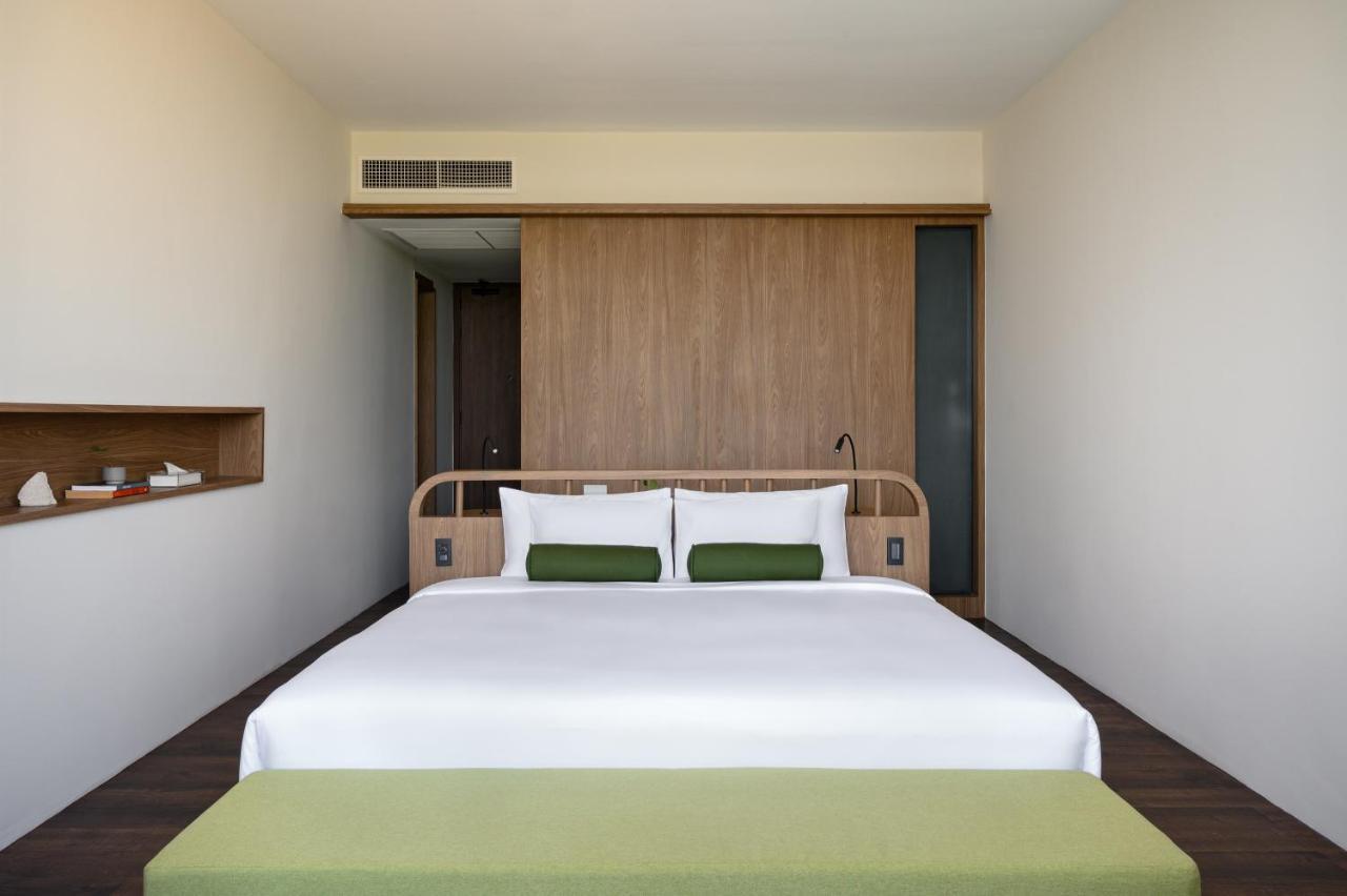 Neera Retreat Hotel Накхон Патом Екстериор снимка
