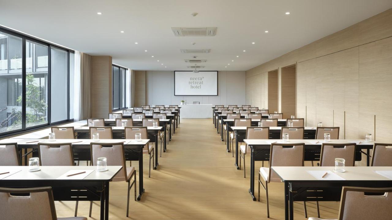 Neera Retreat Hotel Накхон Патом Екстериор снимка